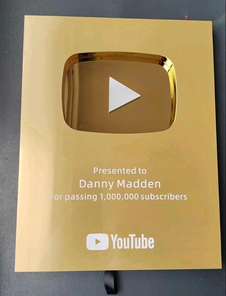 Customized YouTube Play Buttons